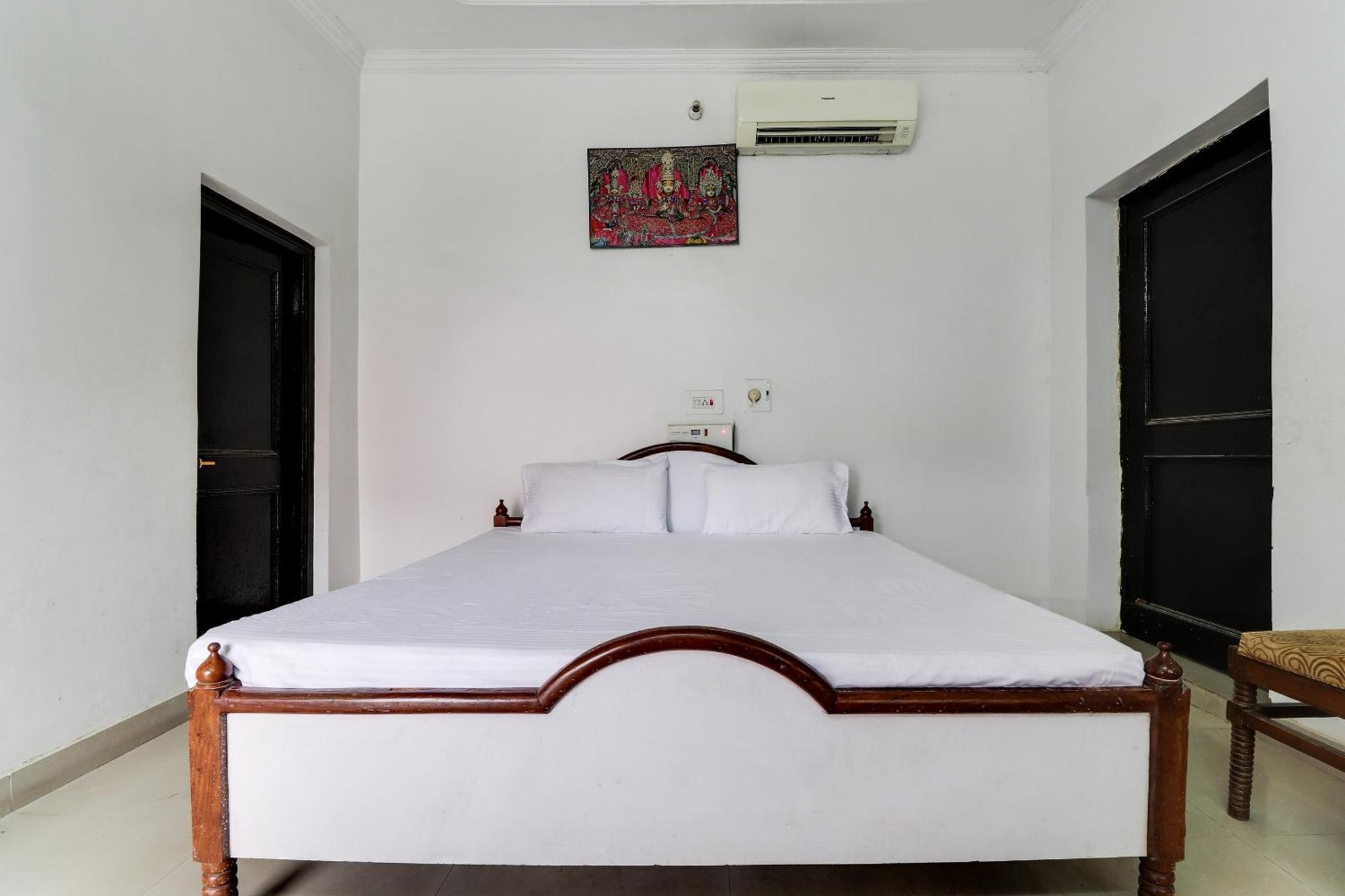 Hotel O Hanuman Bagh Ayodhya Экстерьер фото