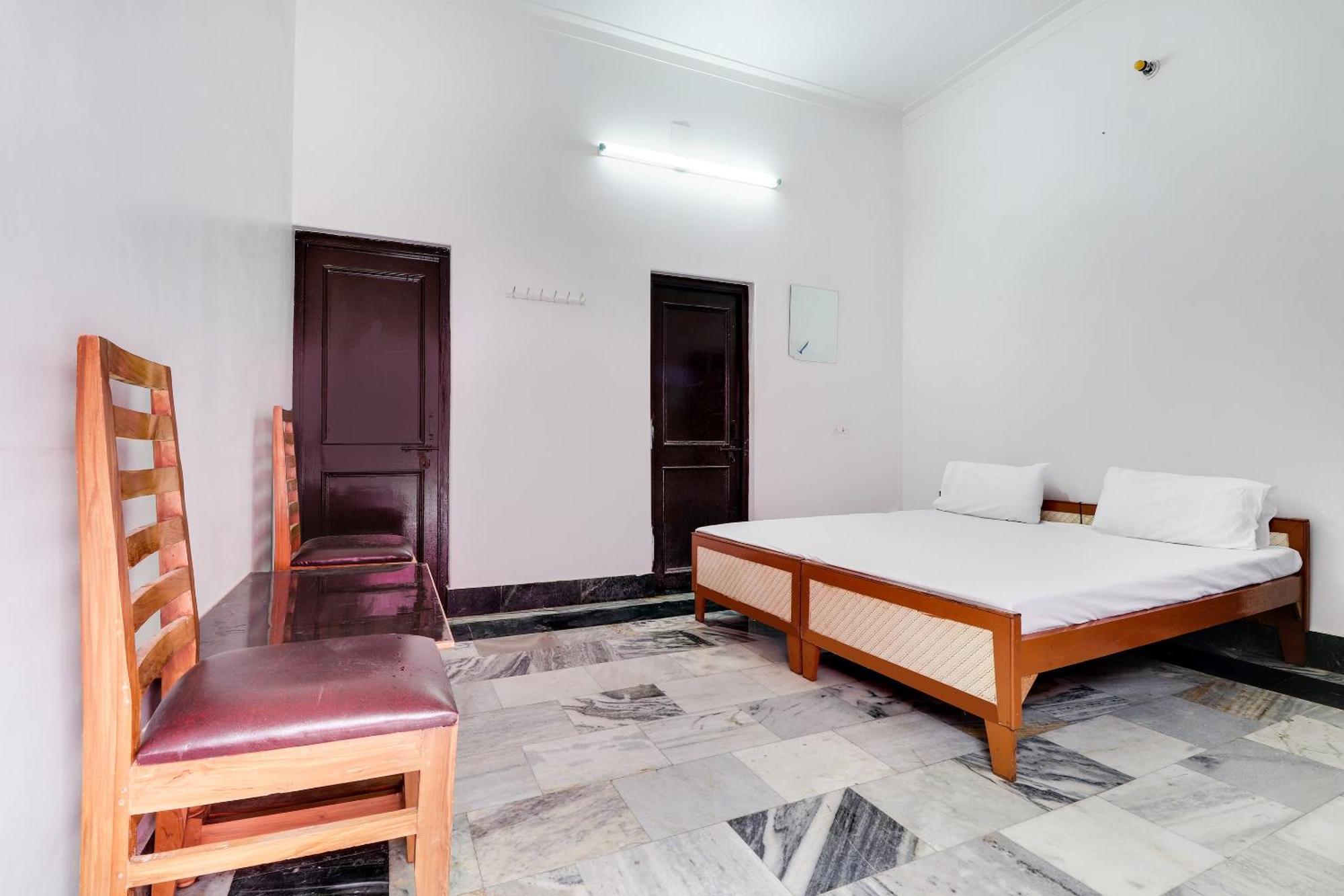 Hotel O Hanuman Bagh Ayodhya Экстерьер фото